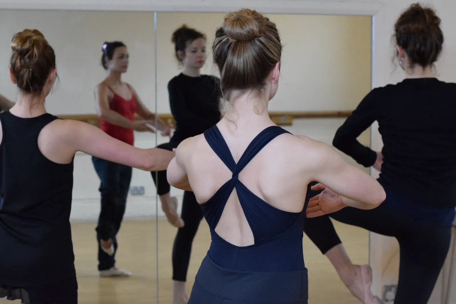 Adult beginner – Ballet (Angelina Jandolo Dance Battersea) - Image 01 (August 17, 2026)